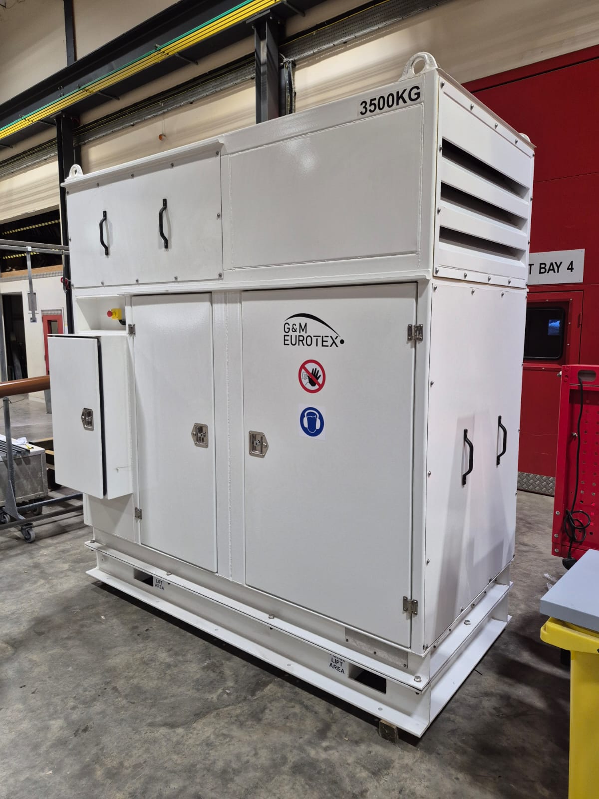 Versatile Power Solutions for a Floating Pontoon Supporting Marine Operations with Vessel Maintenance